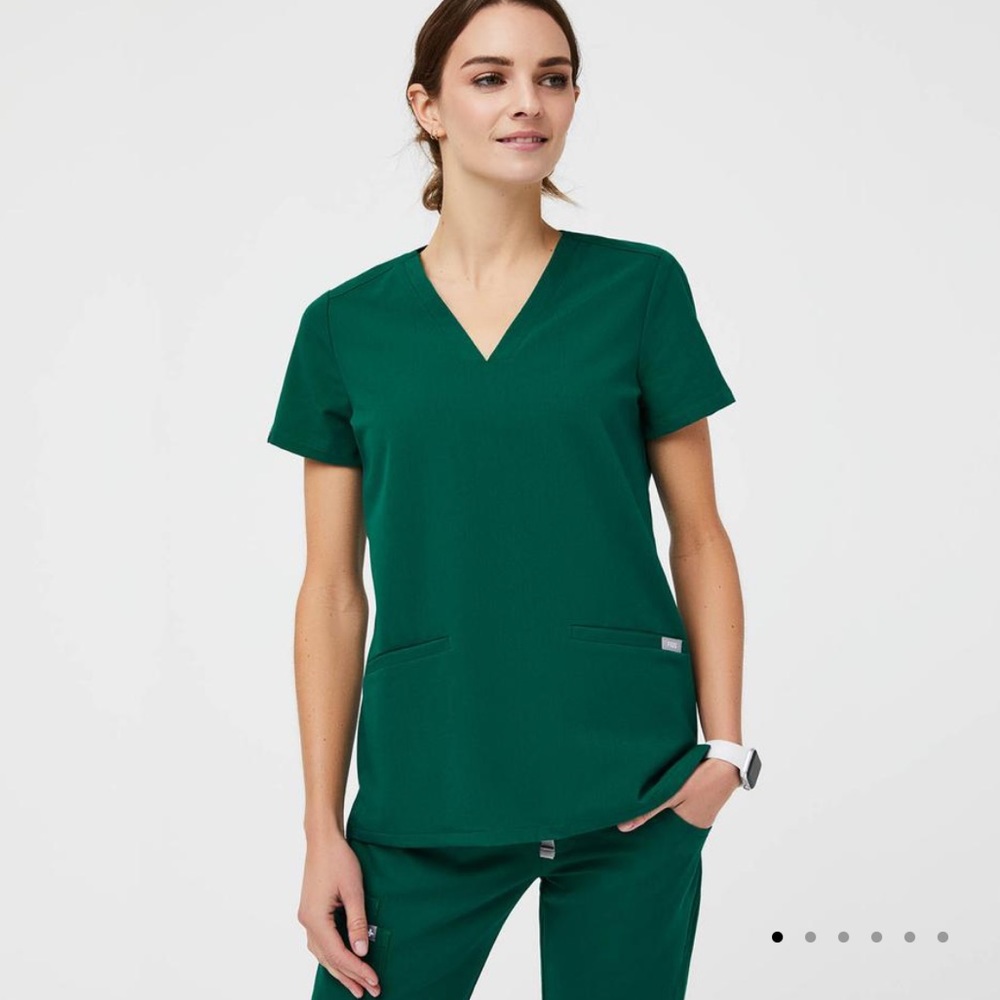 FIGS LIMITED EDITION HUNTER GREEN Casma Top,XL